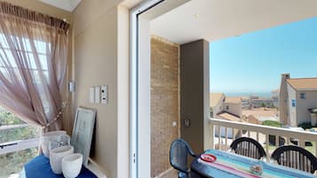 Family House, 3 Bedrooms, Non Smoking, Ocean View | Terrace/patio