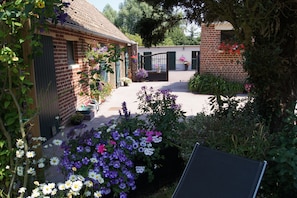 Exterior detail - Le Paddock du Val de Lys (Blessy)