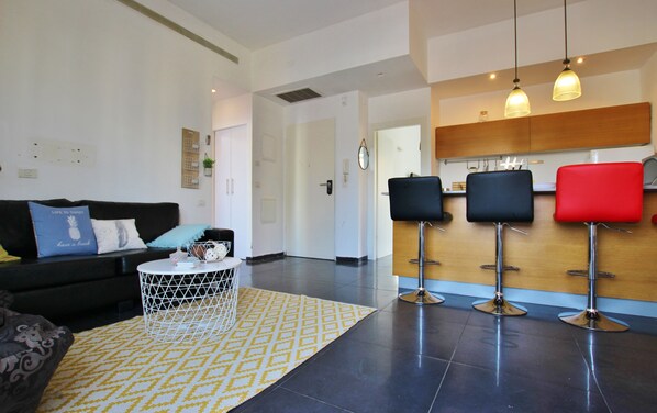 Luxury Apartment, Multiple Beds | Living room | LED TV - Designer Apt Great Location Hilton beach (Tel Aviv)