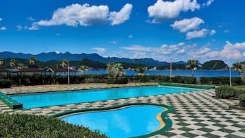 Seasonal outdoor pool