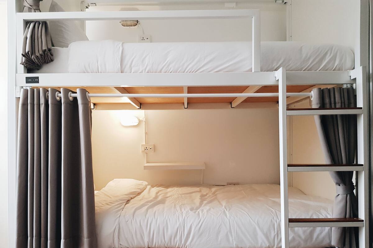 1 Person in 8-Bed Mixed Dormitory (Shared Bathroom) | Gratis wi-fi och sängkläder
