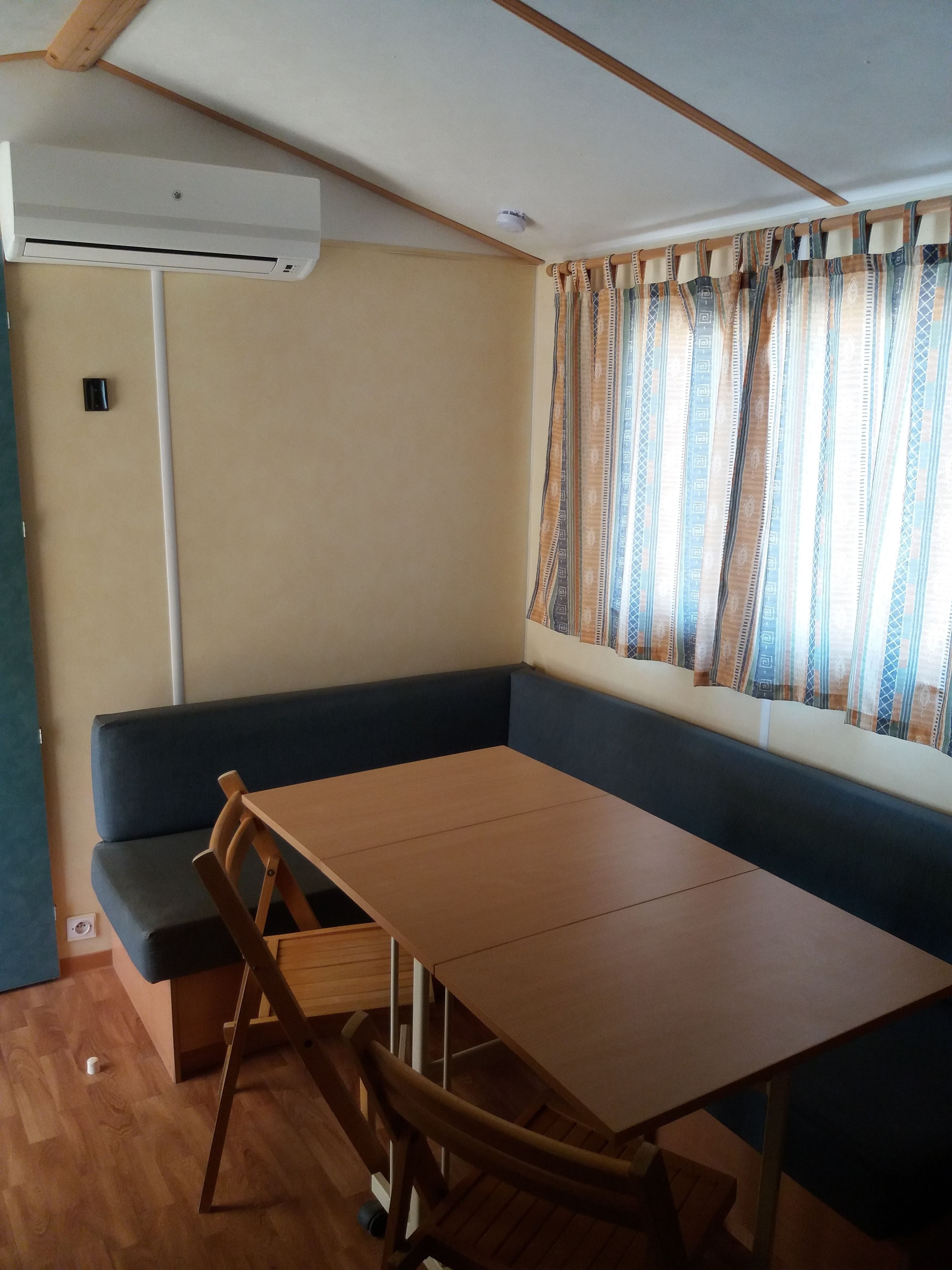 Bungalow, 2 Schlafzimmer, Gartenblick | Wohnzimmer