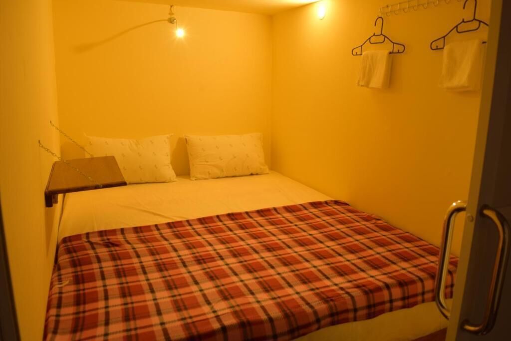 Brankas dan Wi-Fi gratis