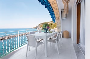 Villa, 4 chambres, vue sur la mer | Terrasse/patio
