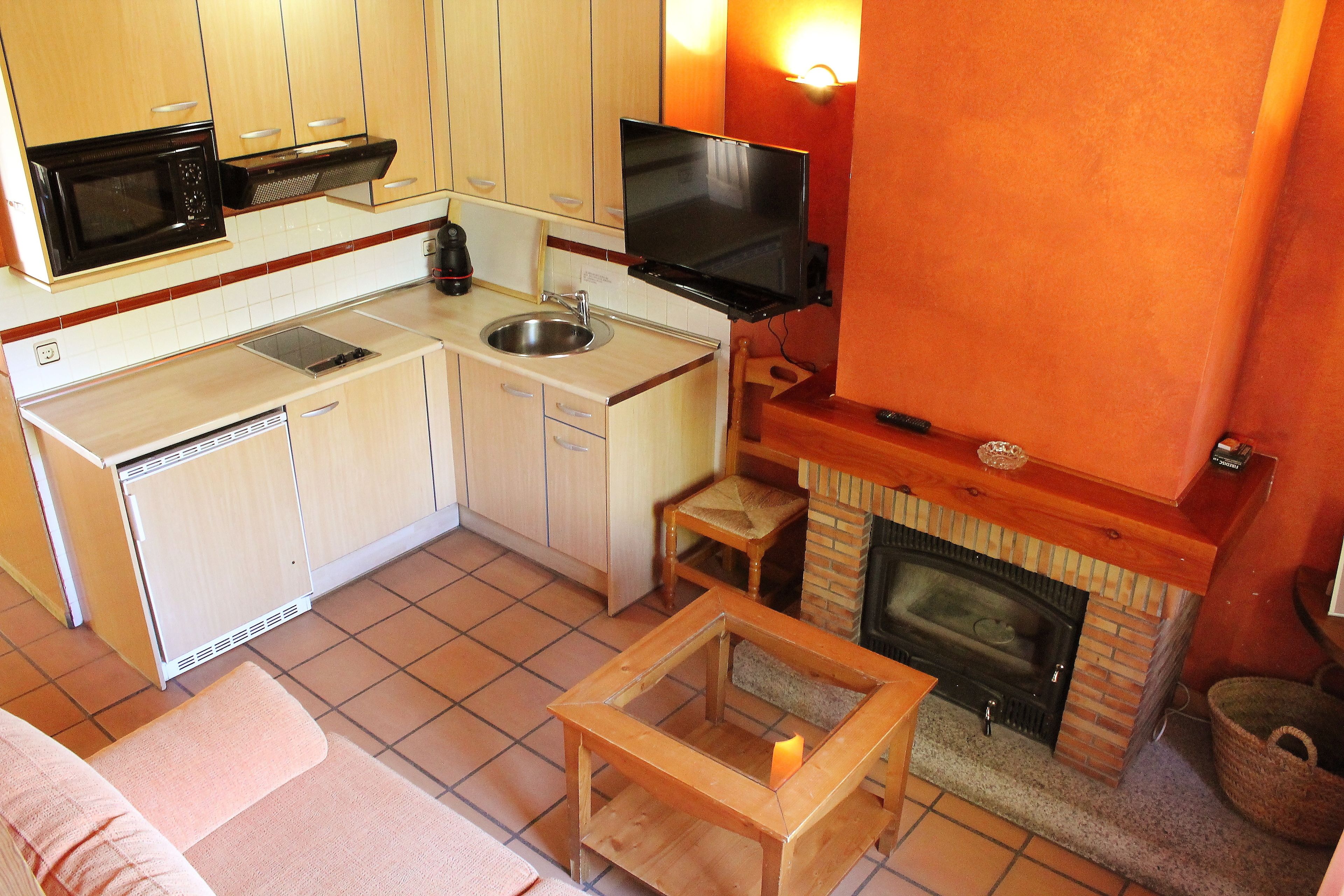 duplex | 1 bedroom, individually decorated, individually furnished