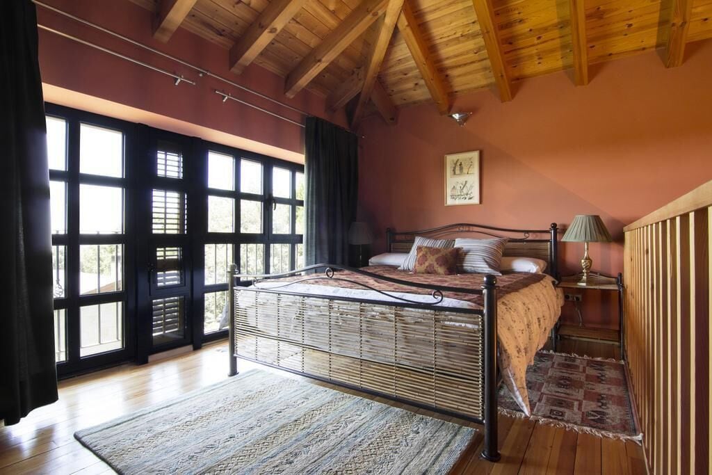 suite la torre 7 | 1 bedroom, individually decorated, individually furnished