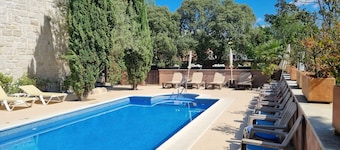 Hotel Sara De Ur