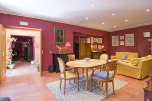 Interior - Hotel Sara De Ur (La Cabrera)