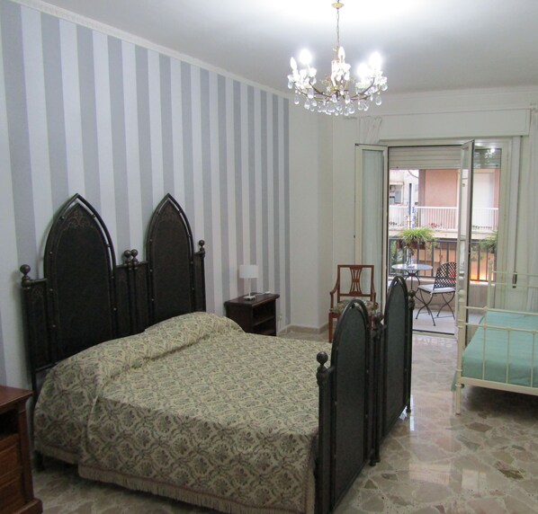 Triple Room, Private Bathroom (balcone)