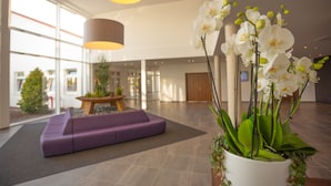 Lobby - Hotel Absolute Golfresort Gernsheim (Gernsheim)