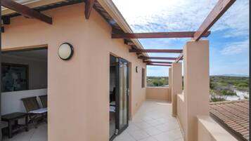 Penthouse | Terrace/patio