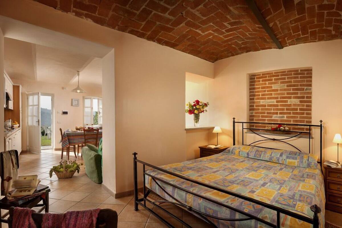 3 bedrooms, premium bedding, individually decorated