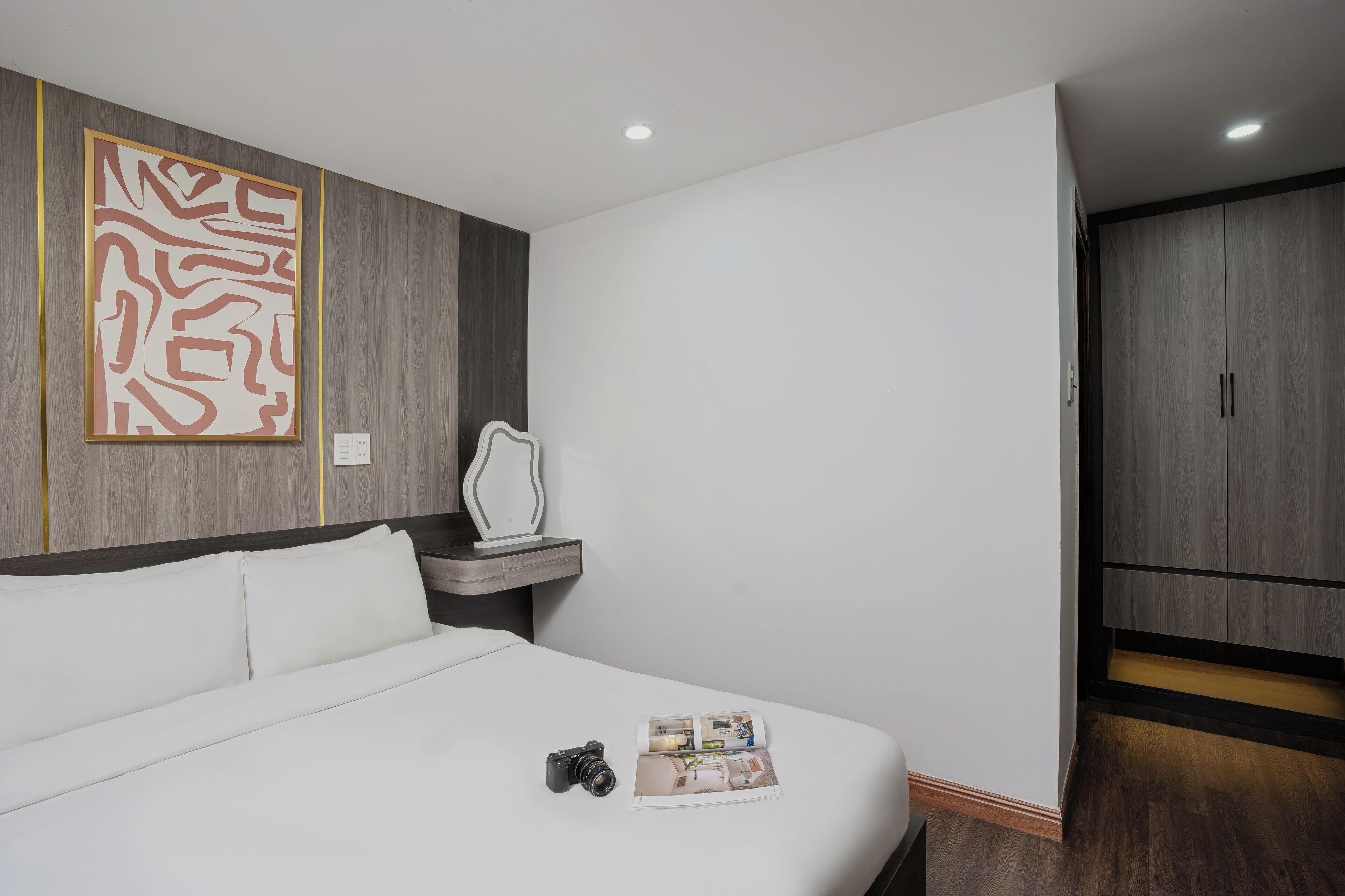 Dobbeltrom – superior | Minibar, skrivebord, lydisolert og wi-fi (inkludert)