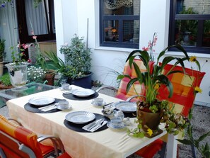 المنطقة المحيطة بالمنشأة