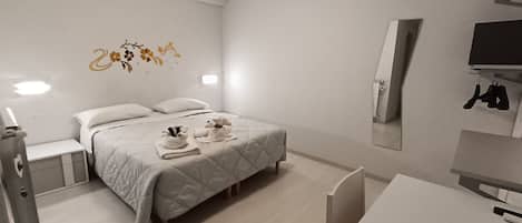 Comfort Room, Refrigerator