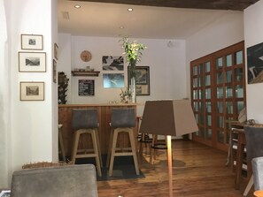 Baari (majoituspaikassa)