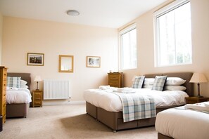 Desk, iron/ironing board, free WiFi, bed sheets