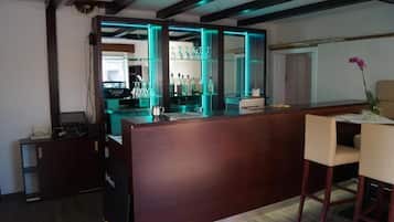 Bar (en el alojamiento)