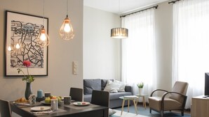 Deluxe Apartment, 2 Bedrooms, Non Smoking | Living room - Fufu Design Apartment (Budapest)