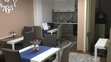 Tägliches inbegriffenes Frühstücksbuffet