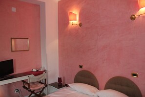 Coffres-forts dans les chambres, bureau, rideaux occultants