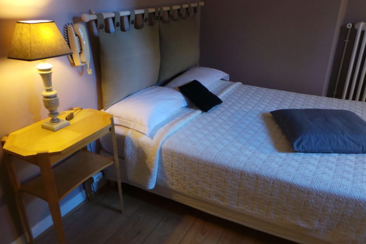 Single Room (4th floor no elevator) | Dihias secara berasingan, dilengkapkan perabot secara berasingan