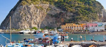 villa with pool, tennis, socker, private garden