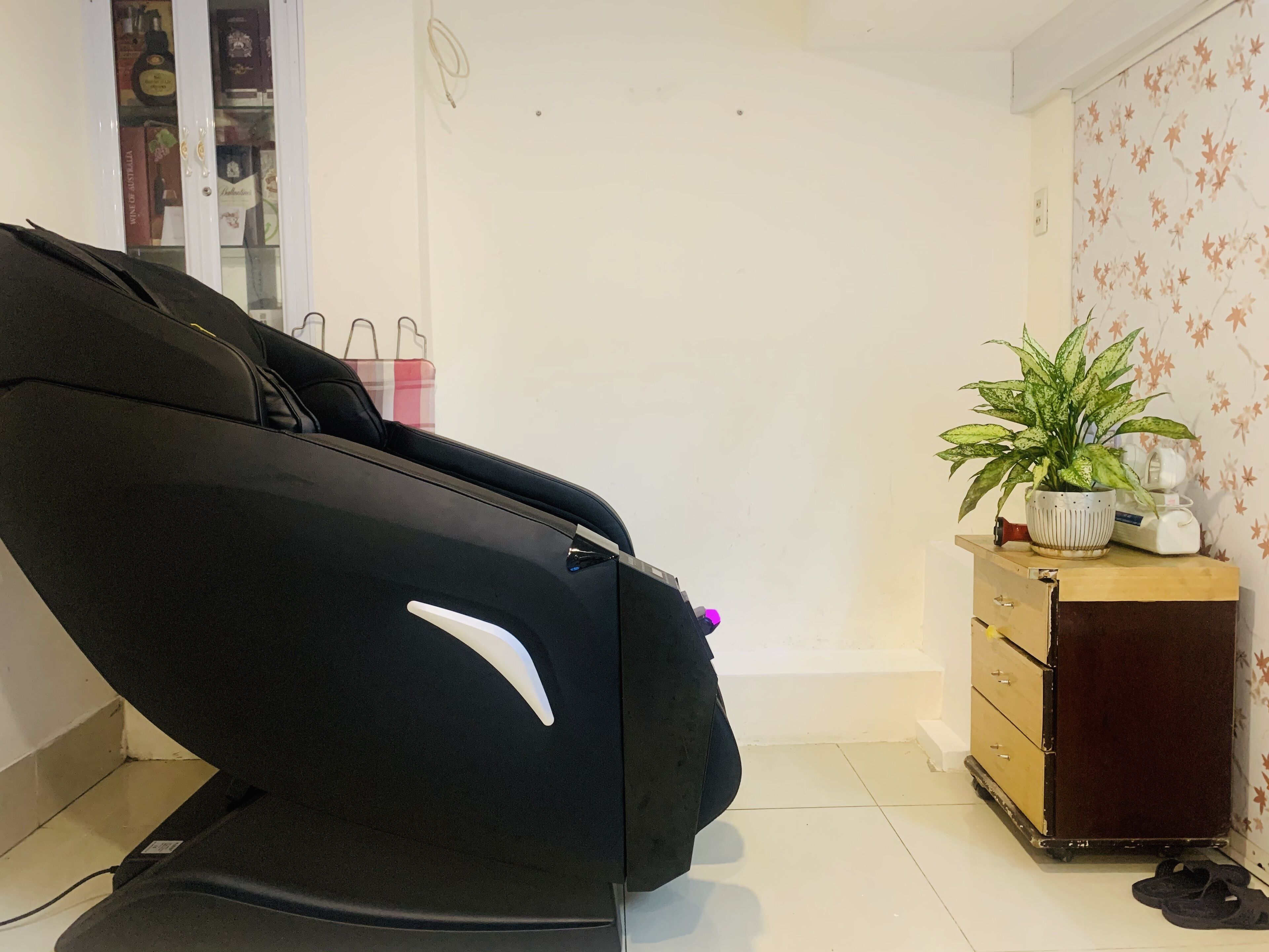 55-inch led tv with cable channels, tv, fireplace