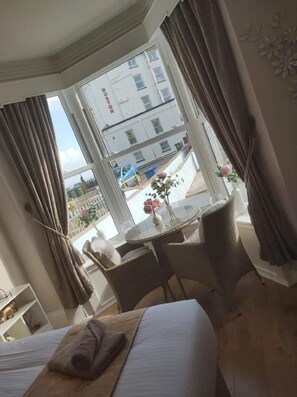 奢华开间, 无障碍, 独立浴室 (Studio - Ground) | 客房服务设施