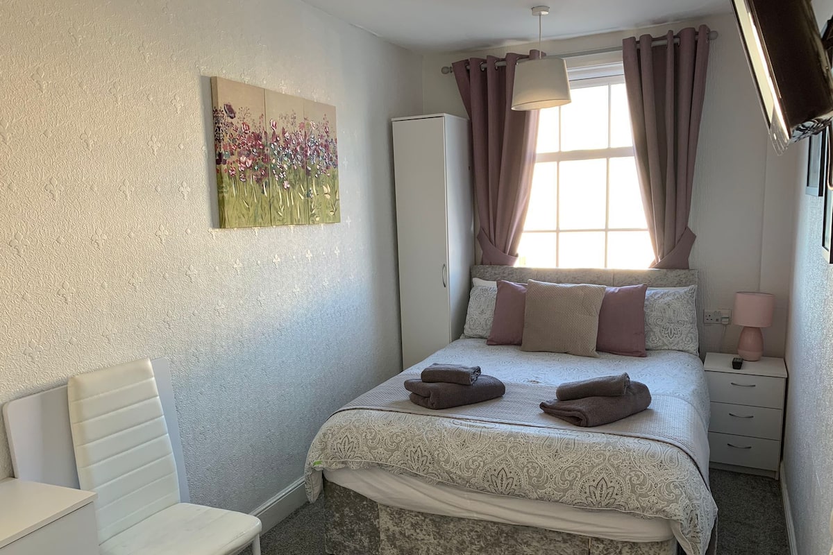 Comfort Double Room, Ensuite, Sea View (Small Double - Sea View)