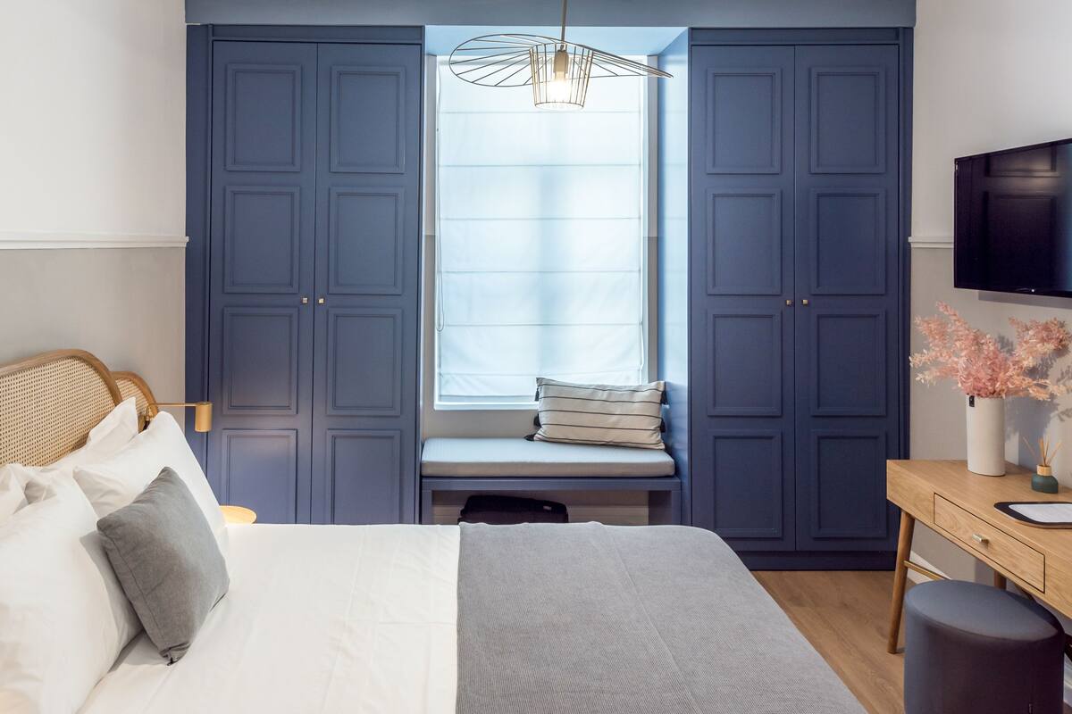 Junior Apartment, 1 Bedroom, Ground Floor | Premium bedding, in-room safe, desk, soundproofing