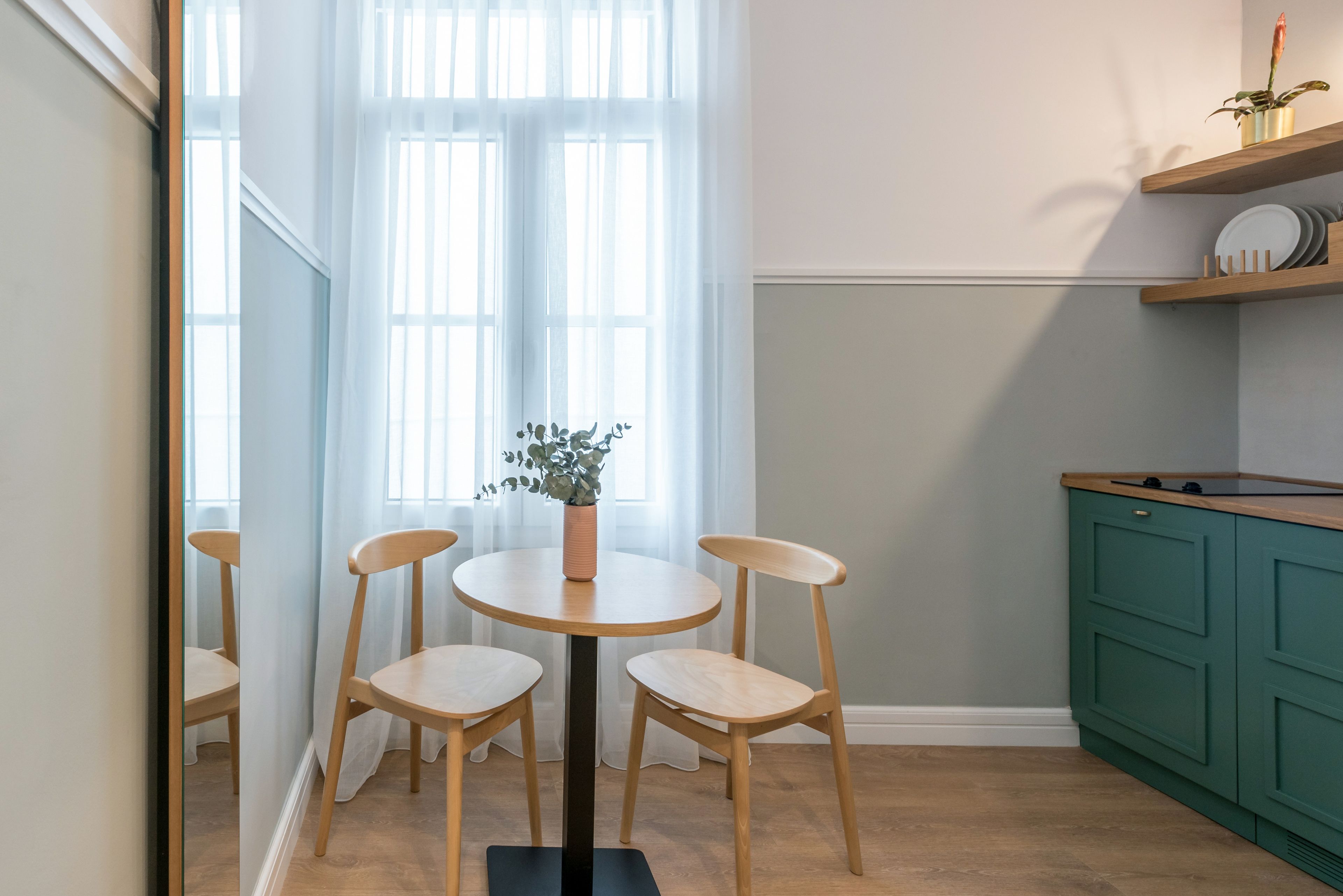 junior apartment, 1 bedroom | in-room dining