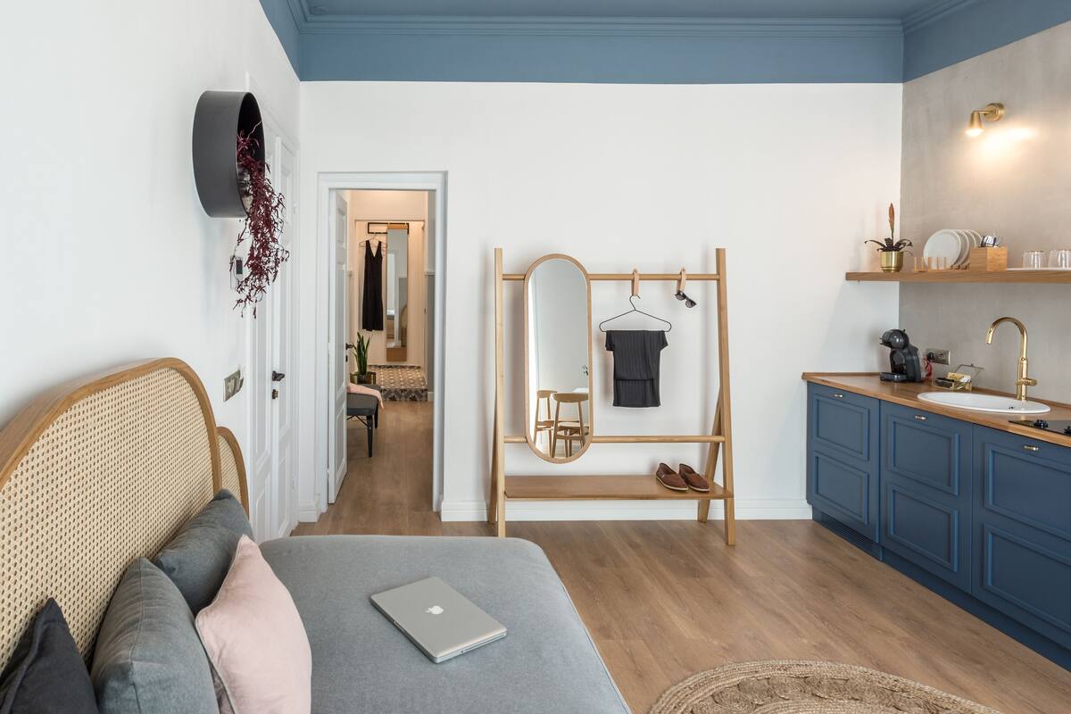 Deluxe Apartment, 1 Bedroom | Living room | Smart TV, Netflix