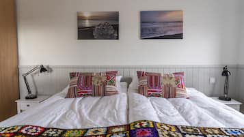 Cottage, 3 Bedrooms | Free WiFi, bed sheets