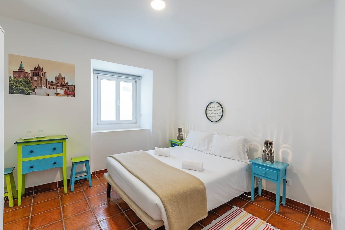 Double Room | Free WiFi, bed sheets