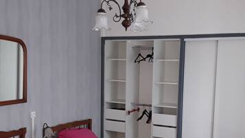 Studio, Multiple Beds, Non Smoking, City View