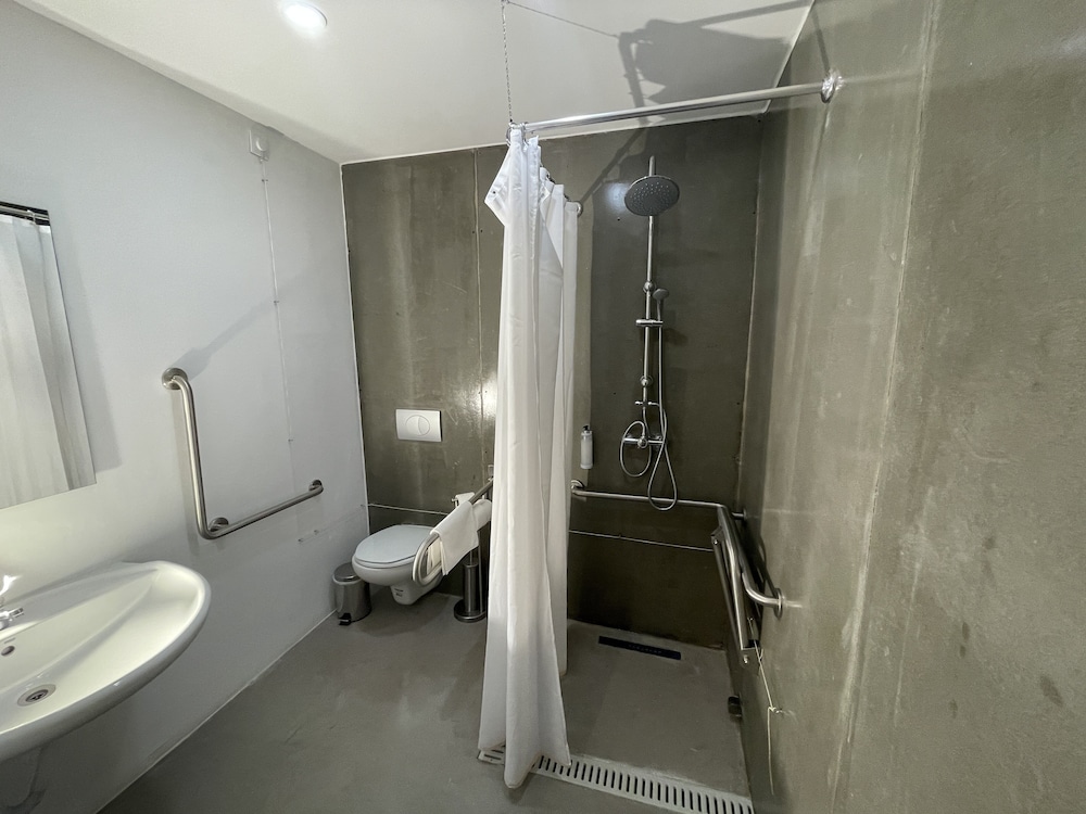 HI Parque das Nações - Pousada de Juventude by null