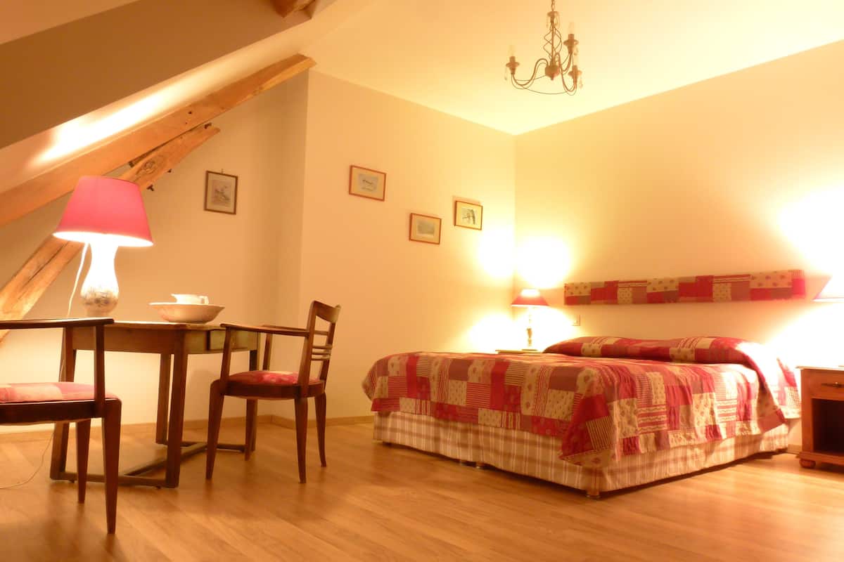Comfort-Dreibettzimmer, mit Bad (3 épis)