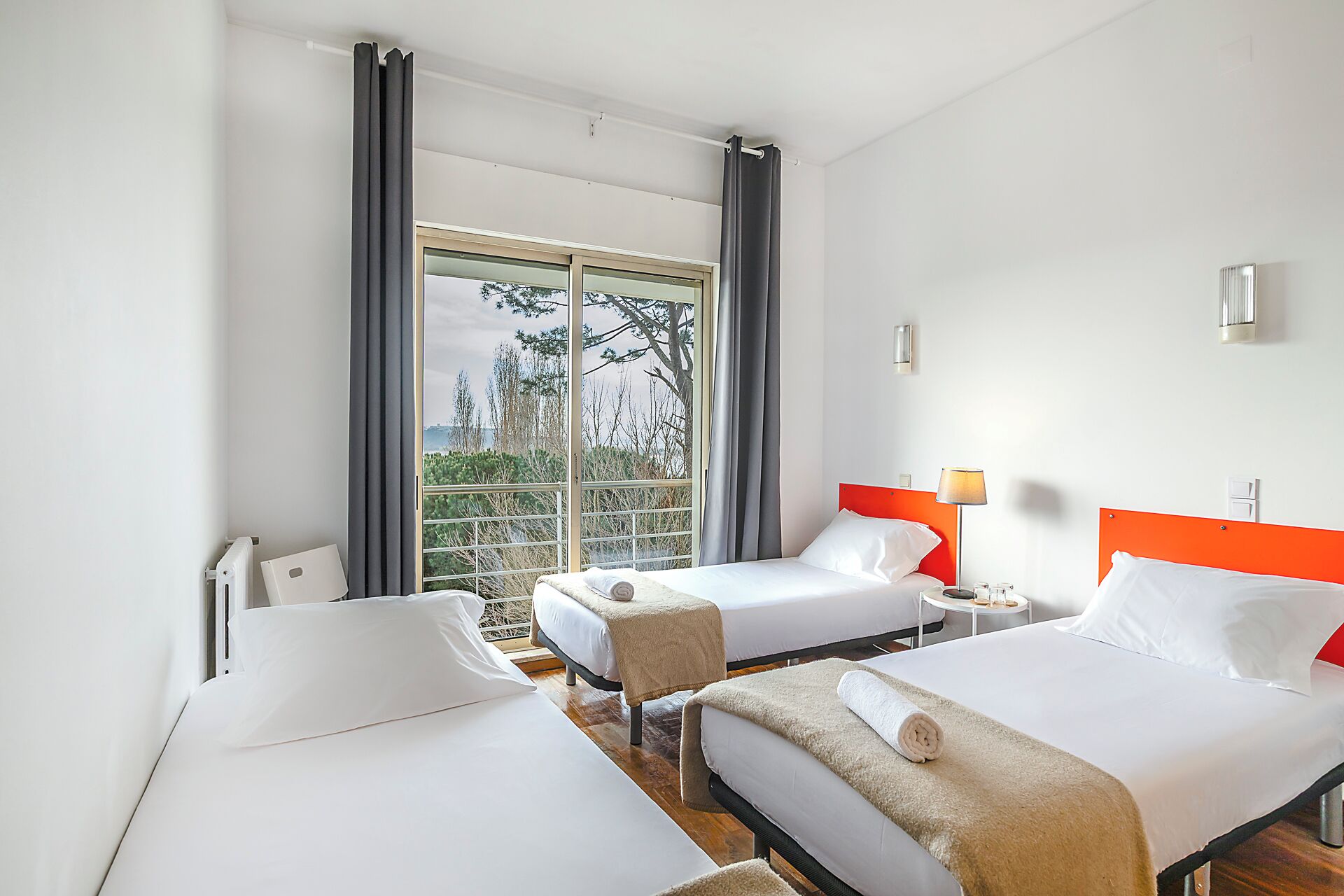 Iron/ironing board, free WiFi, bed sheets