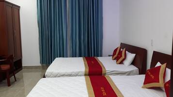 Desk, free WiFi, bed sheets