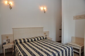 Desk, bed sheets