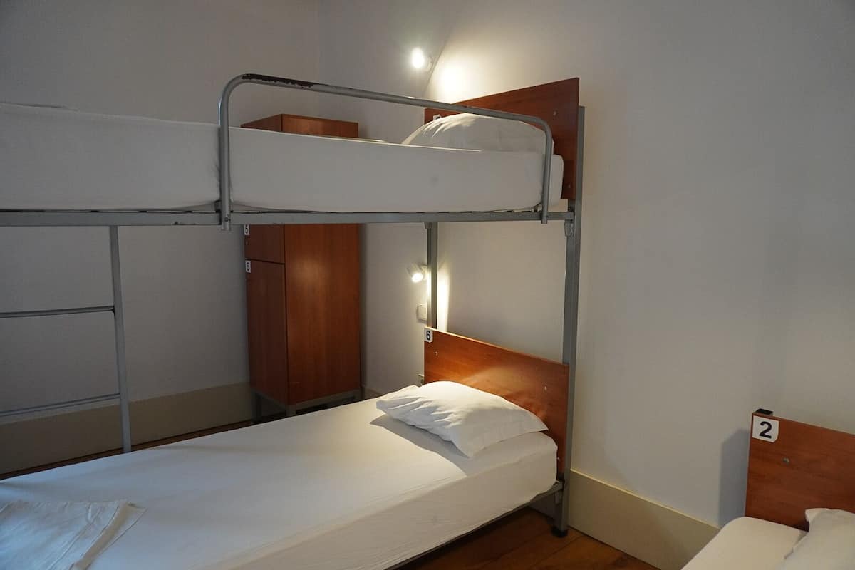 6 bedrooms, blackout drapes, iron/ironing board, free WiFi