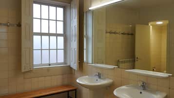 Basic Room, Men only | Bathroom