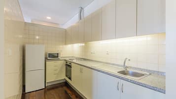 Apartment, 1 Bedroom | Private kitchen