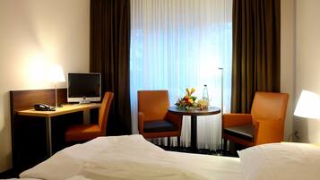 Desk, free WiFi, bed sheets