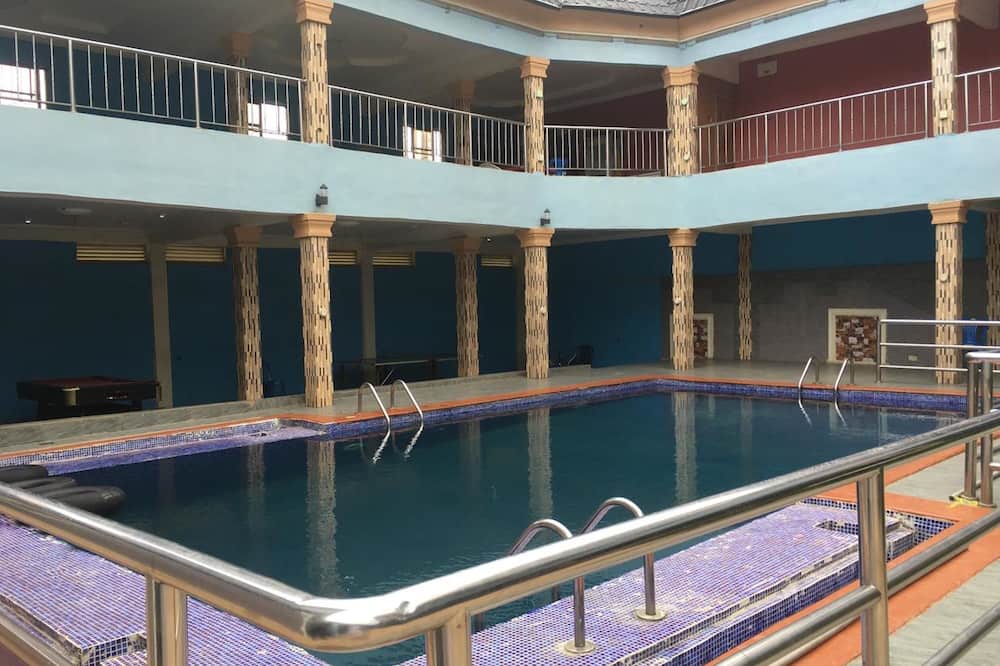 Marble Hill Hotel