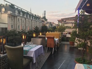 Breakfast, lunch and dinner served - Fairytale Hotel (Istanbul)