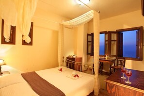 Free cribs/infant beds, free WiFi, bed sheets - Stilvi (Zagora-Mouresi)