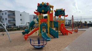 Área de juegos infantiles bajo techo