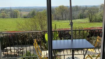 Studio (N°4) | Interior